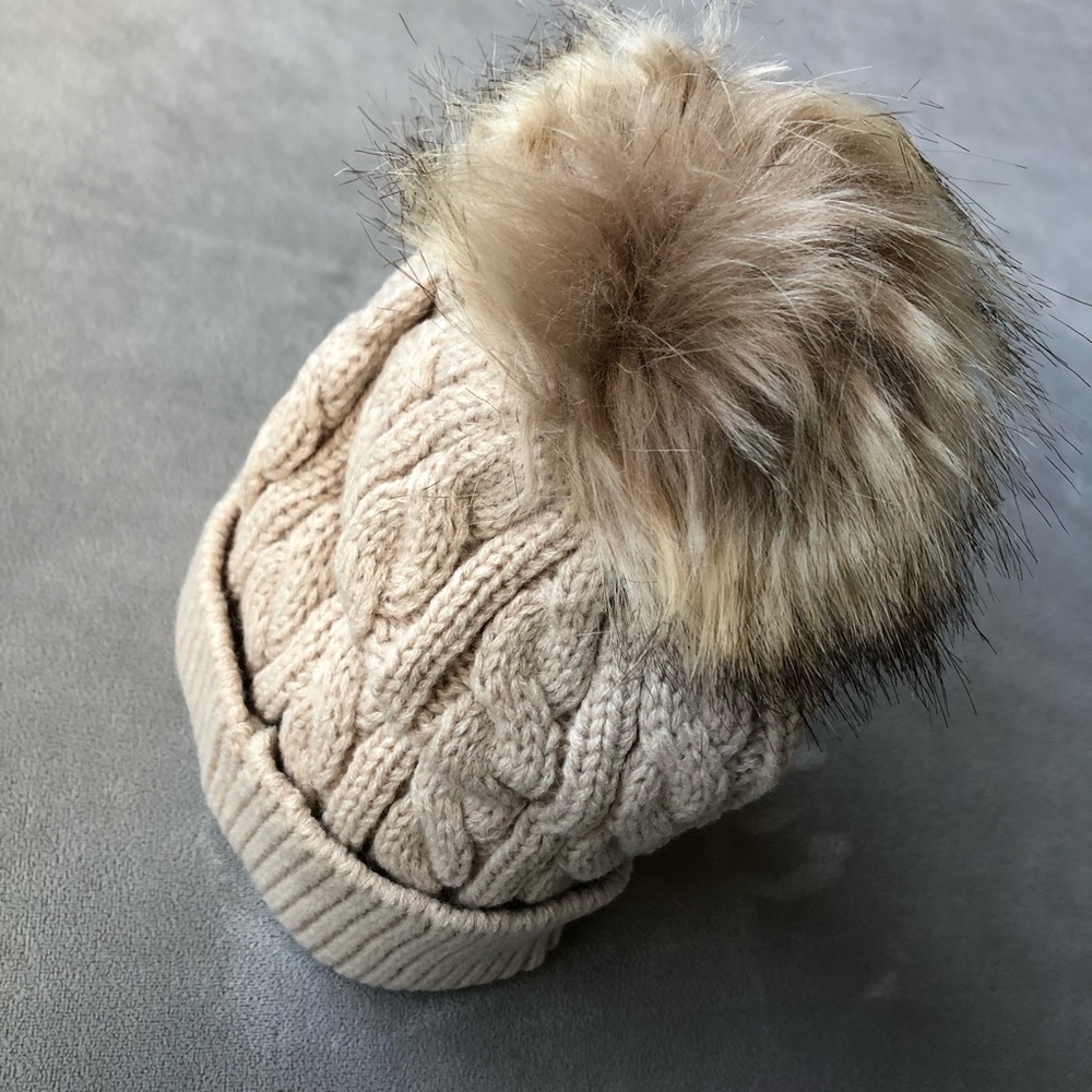 Knit Toque with Faux Fur Pom ~ Beige - Tan ~ Brand New! Size Toddler to Child